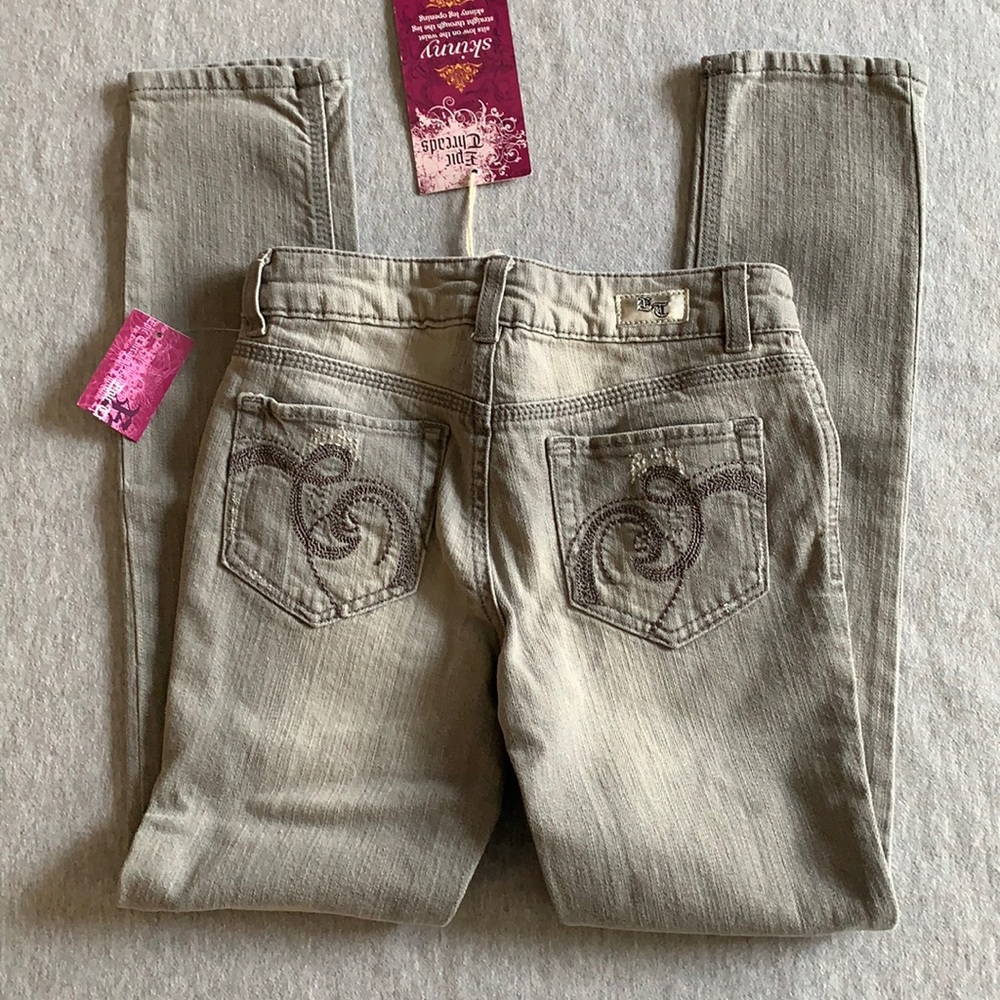 NWT Epic Threads Grey Skinny Jeans Size 8